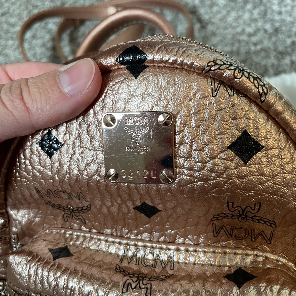 MCM Metallic Rose Backpack - Picture 3 of 4